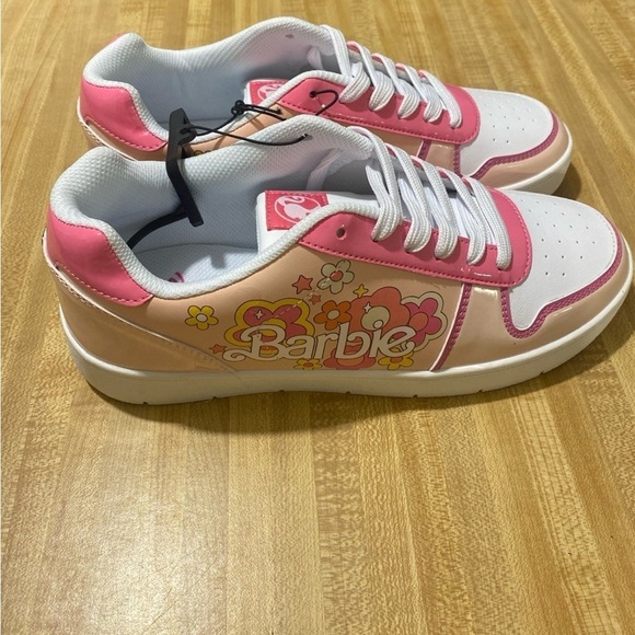 Women's Barbie by Mattel Pink Casual Court Sneaker NWT size 11 - Picture 6 of 10